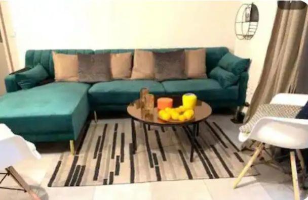 Spacieux A Centre Appartement